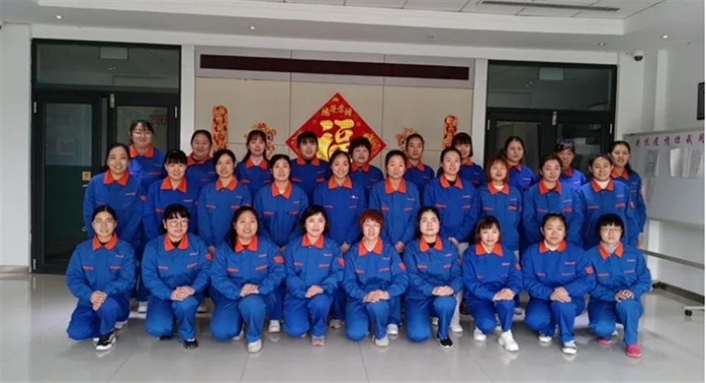 巾幗綻芳華！金鐘科技集團精密儀器車間應變計班：精密儀器生產線上的“解題人”